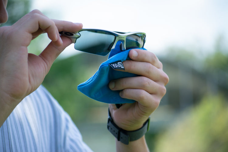 Changing oakley holbrook clearance lenses